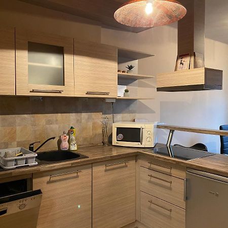 Platan Apartman ไฮจ์ดุสโซบอสโล ภายนอก รูปภาพ