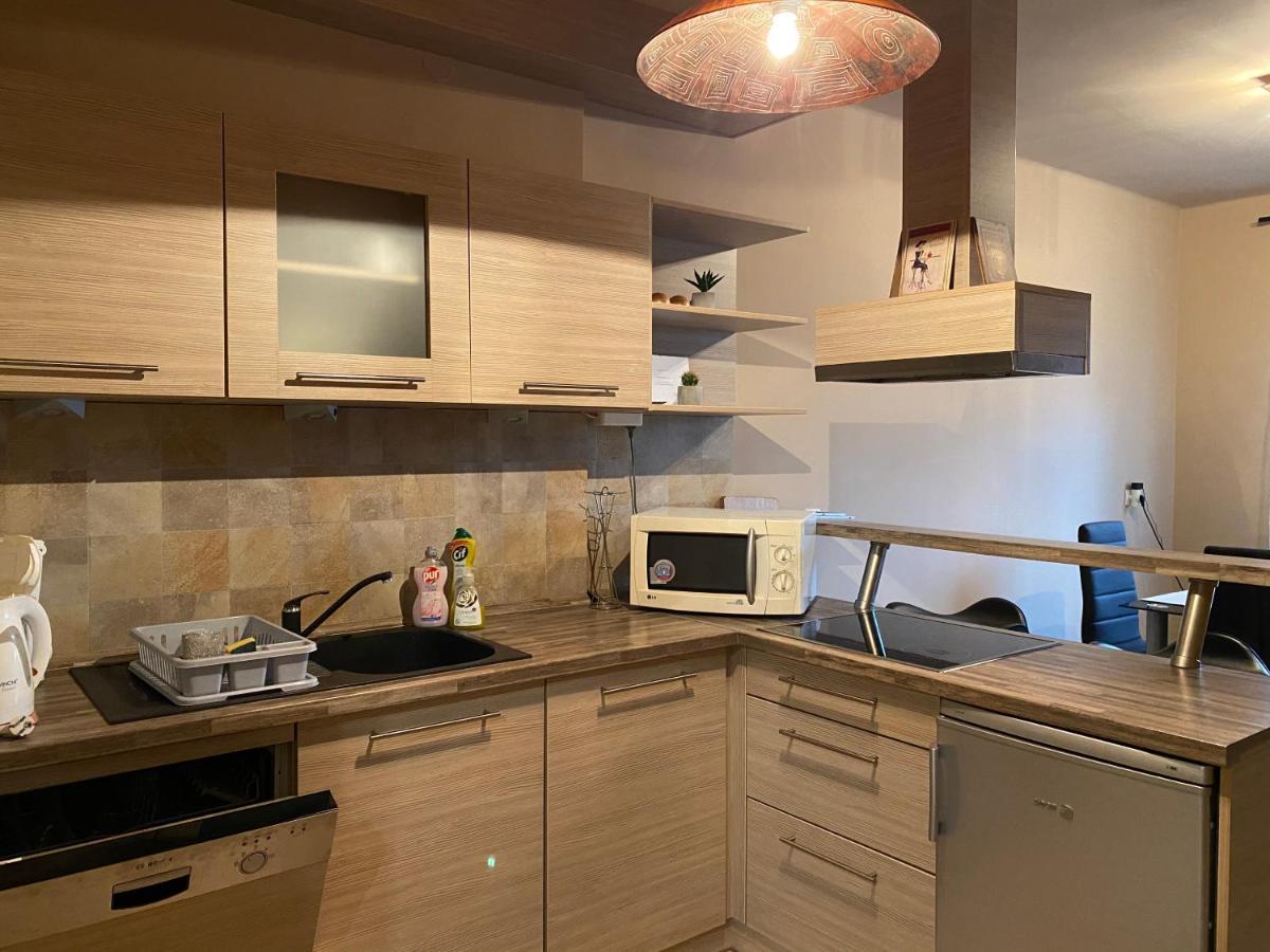 Platan Apartman ไฮจ์ดุสโซบอสโล ภายนอก รูปภาพ